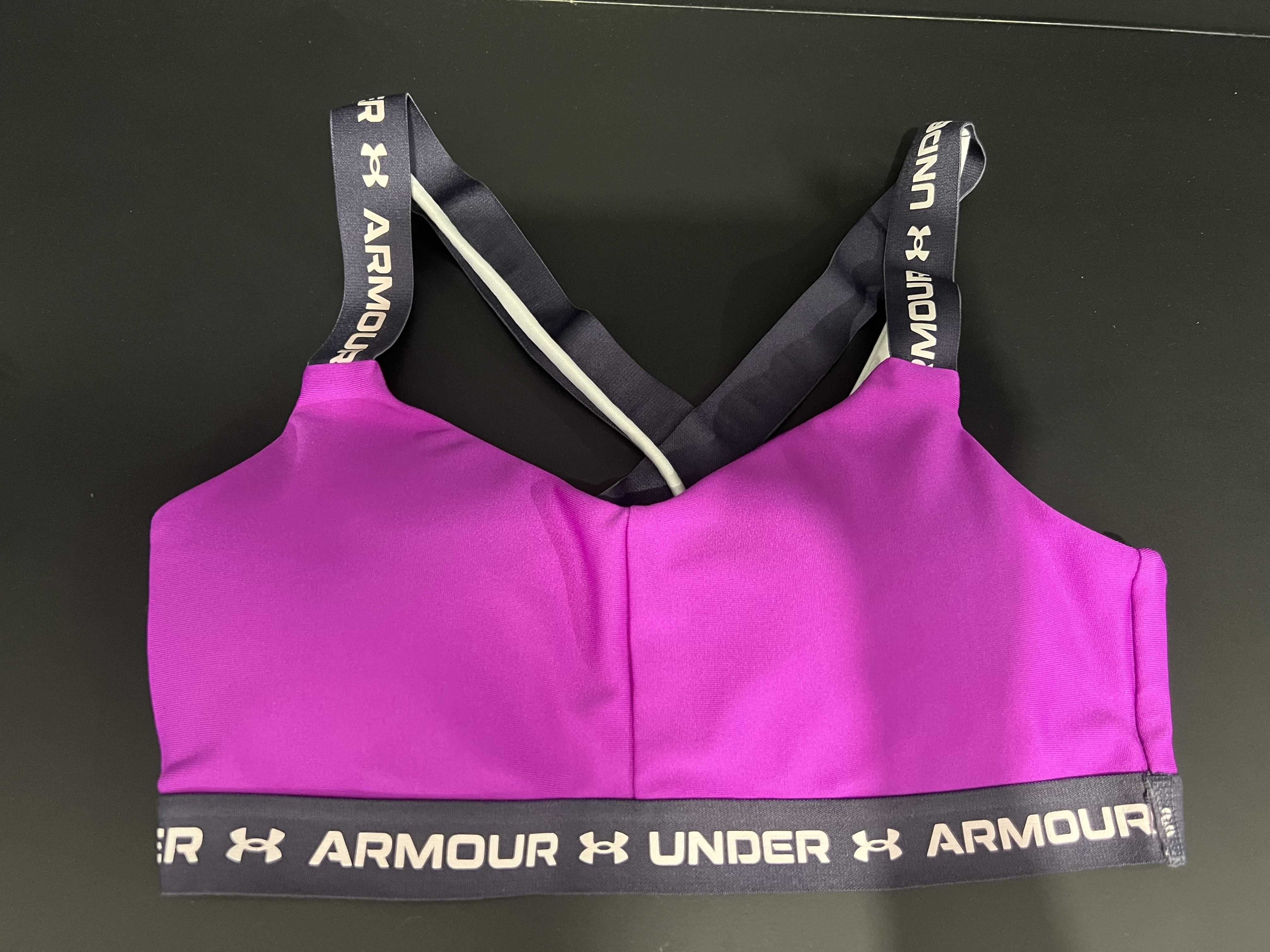 Under Armour поддържащ ежедневен спортен сутиен Crossback Low (size S)