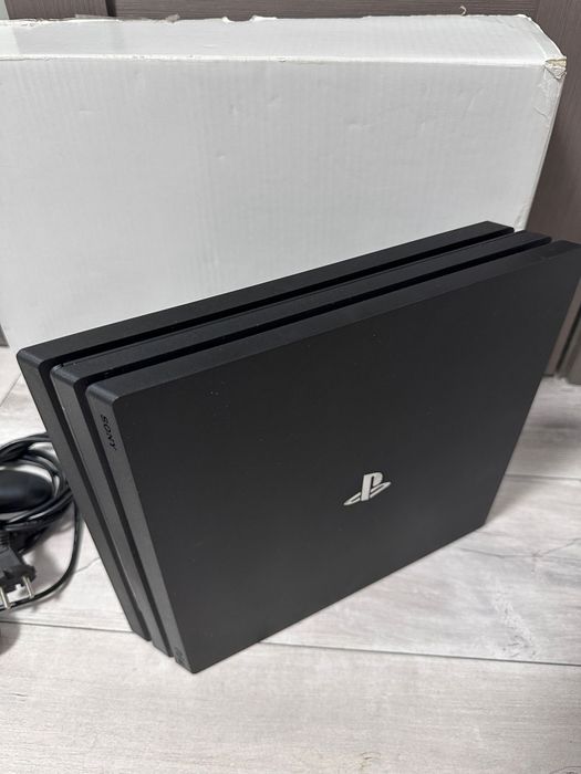 Ps4 Pro Playstation4 impecabil, cutie, 54 jocuri (Gta5,Fc25 etc)