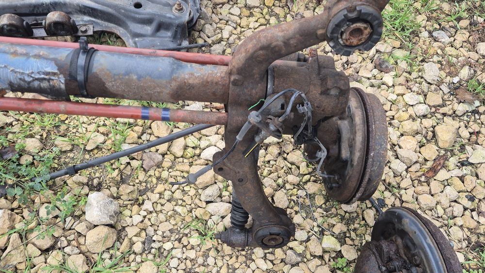 Заден мост / Торсион за Пежо 206,Партнер 98 -2006