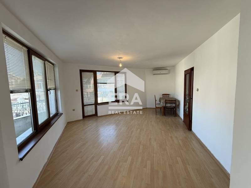 Продава се Тристаен апартамент в Бургас, Лазур - 92 кв.м за 1081 €/кв.м - Снимка #2