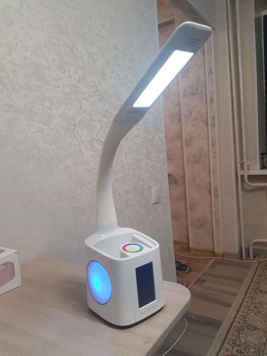 Настольная лампа органайзер