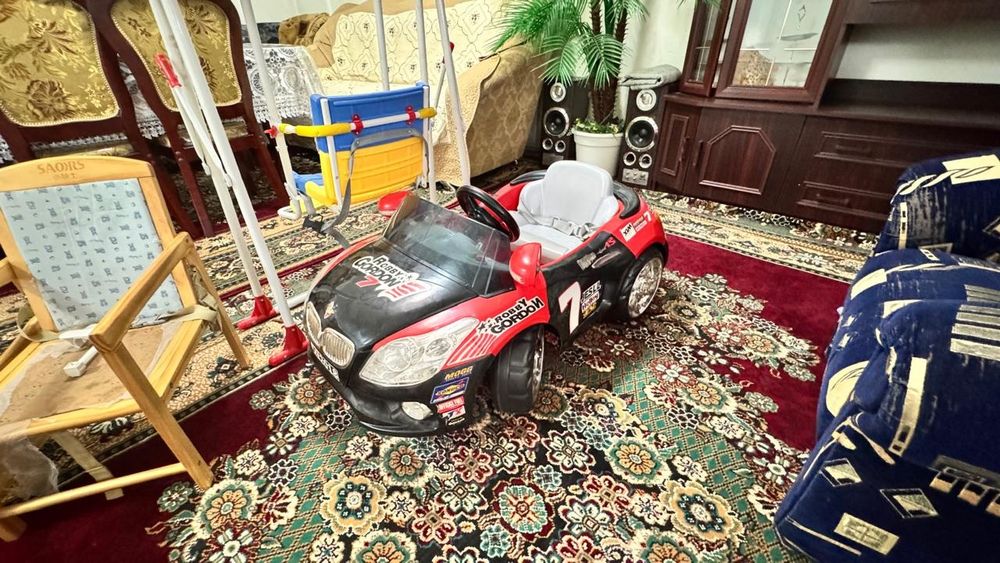 Продаются детские игрушки и мебель