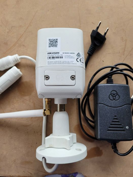 Camere Hikvision ip , wifi , 4buc, folosite , in stare de functionare