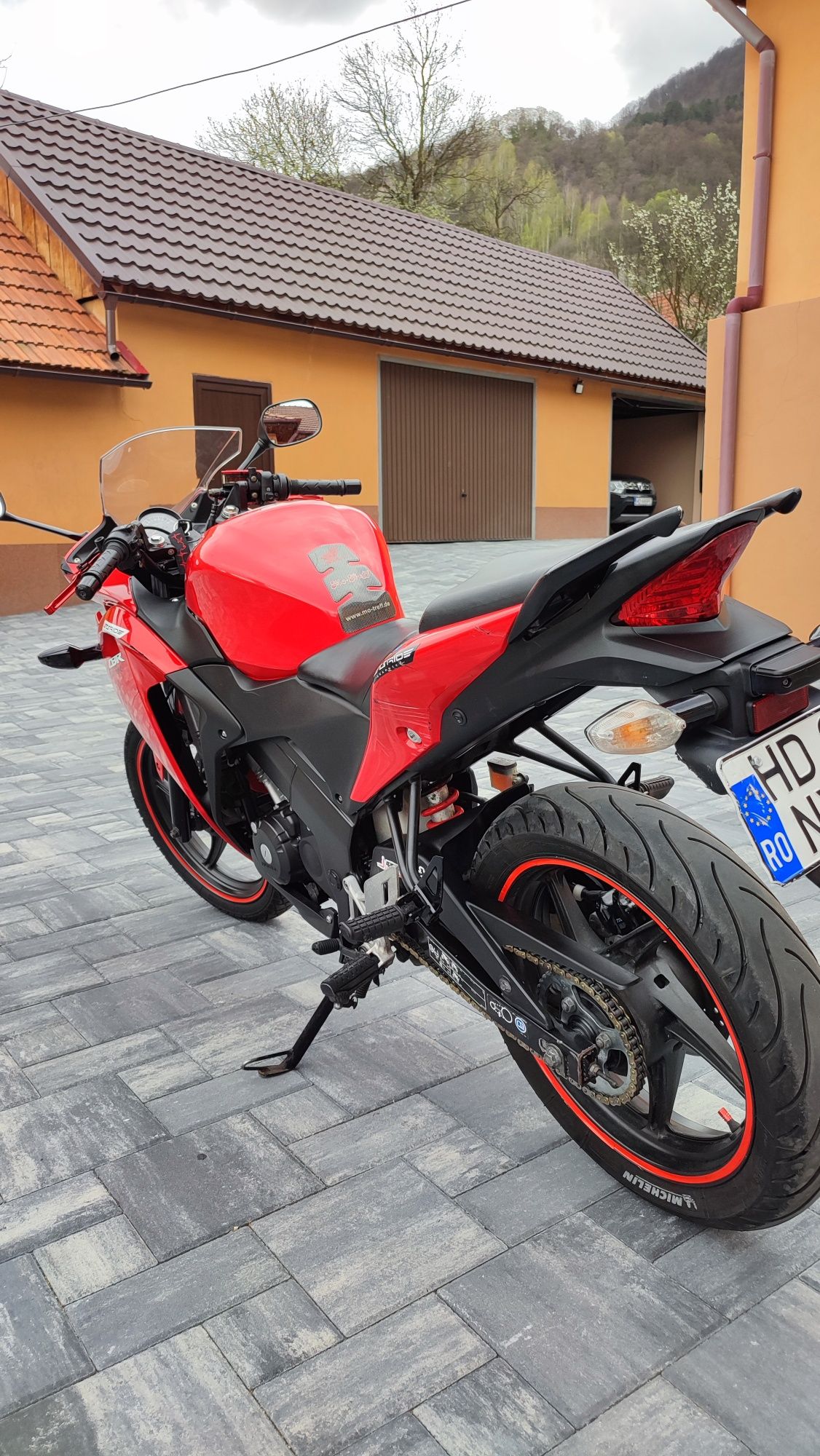 Honda CBR 125R (A1)