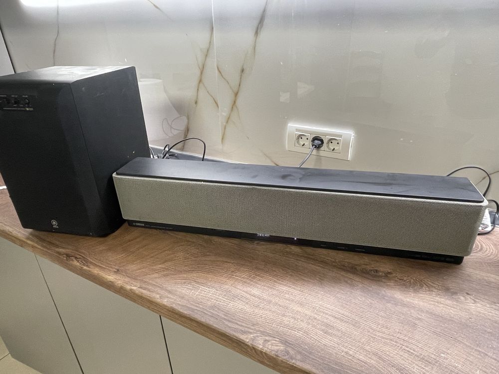 Soundbar Yamaha ysp 800 + subwoofer