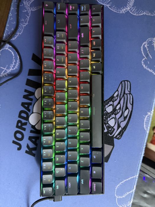 Tastatura keykron k6