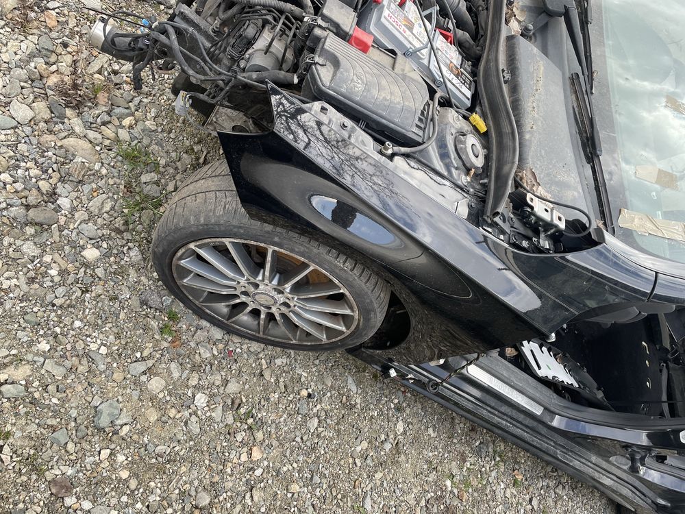 Aripa stanga fata Mercedes w176 A class 2012-2018