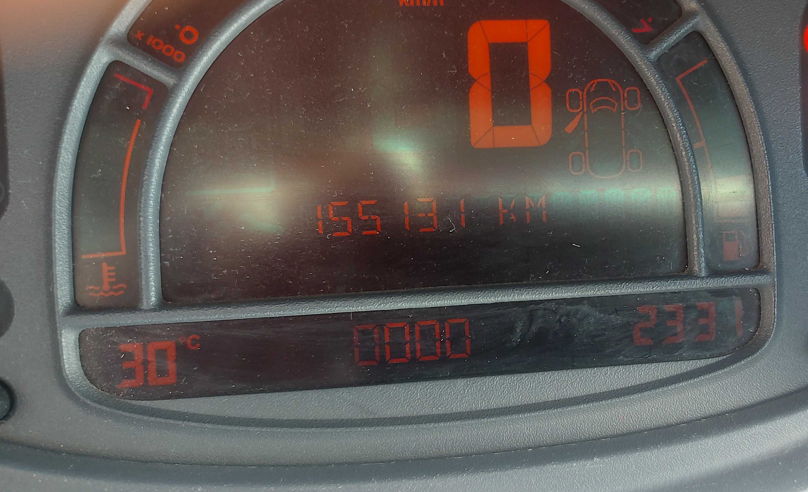 автомобил Рено Модус