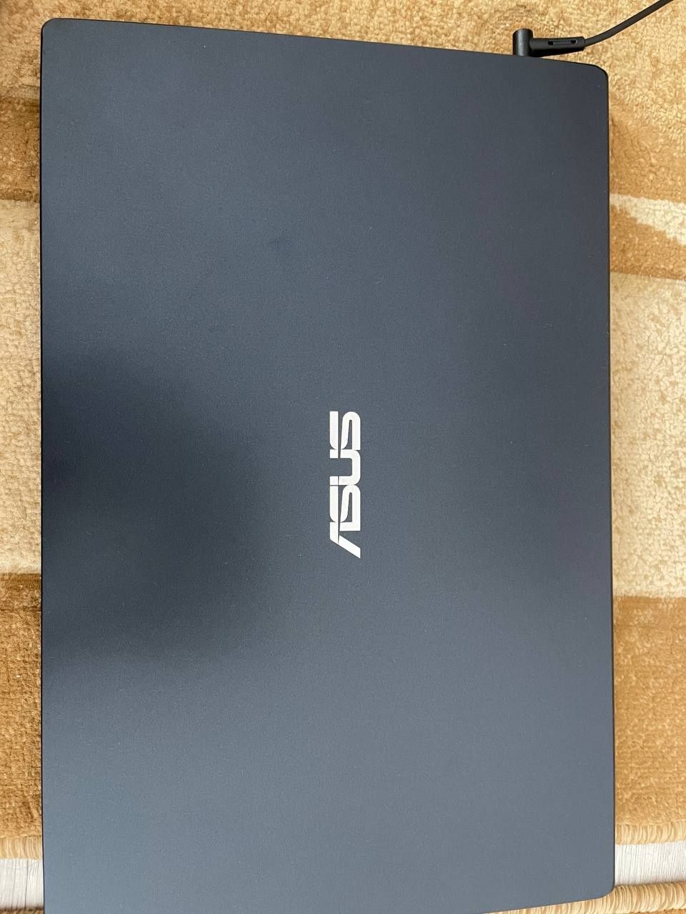 ASUS E510 noutbuki arzon narxda