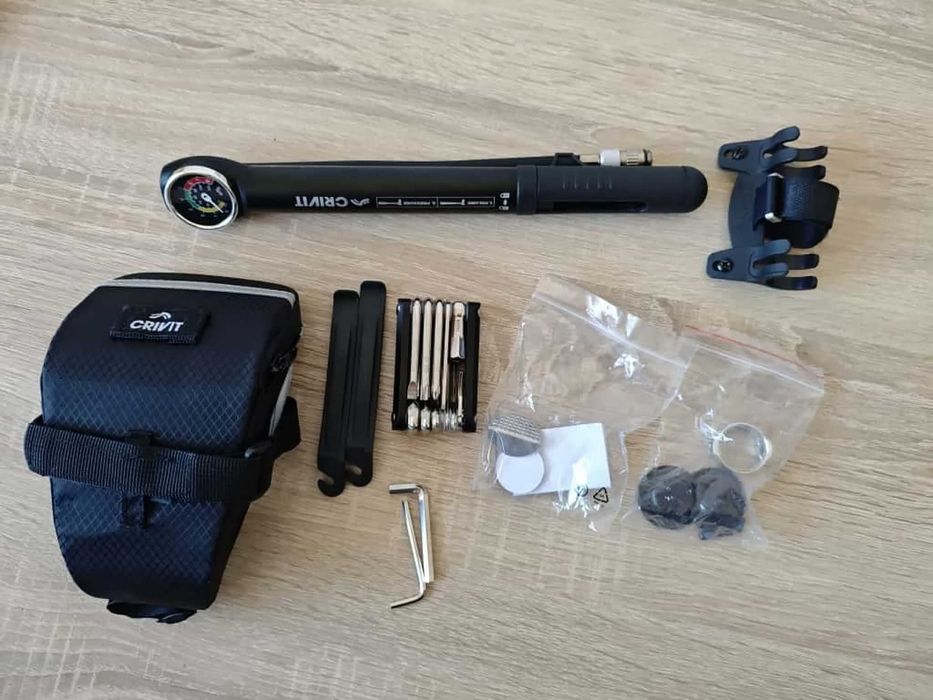 Bicicleta CUBE Hyde Pro trekking oras