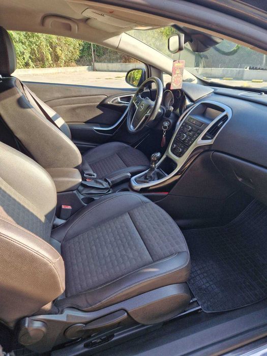 продавам опел астра dta отлична