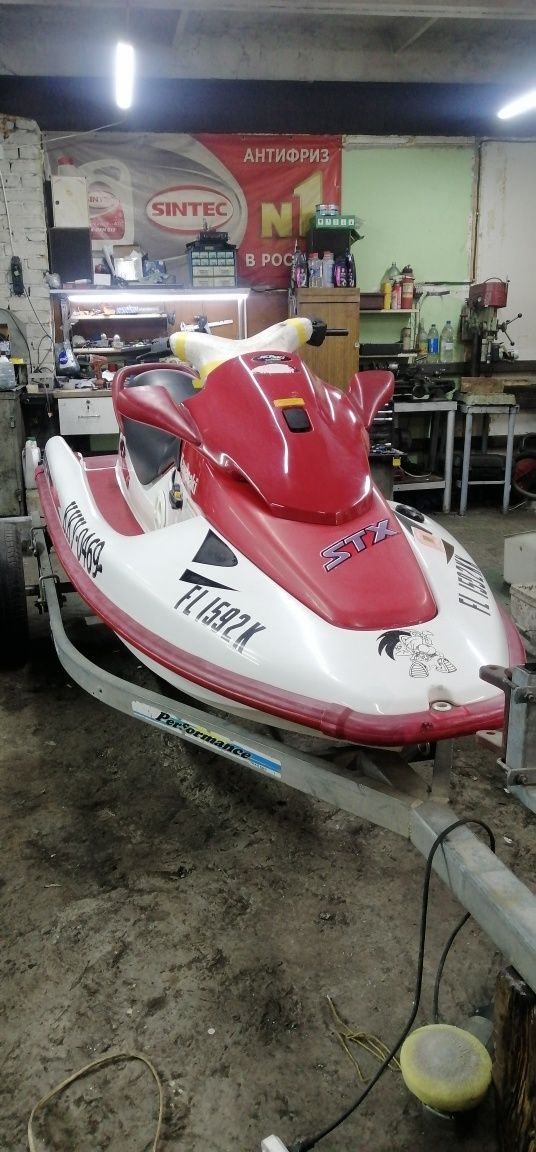 Продам гидроцикл Kawasaki jet ski 750 stx