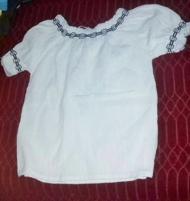 Ie pt fetite, model foarte frumos, sunt noi