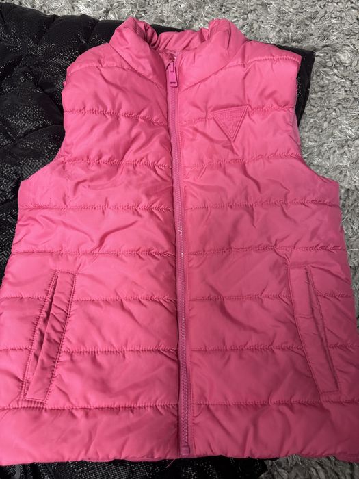 Guess Яке + 2 елека Guess за 6г