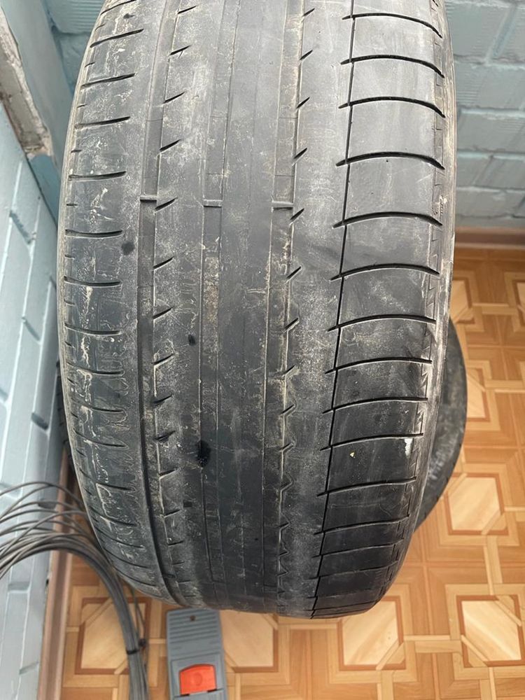 Продам шины 275/55 r19 Michelin