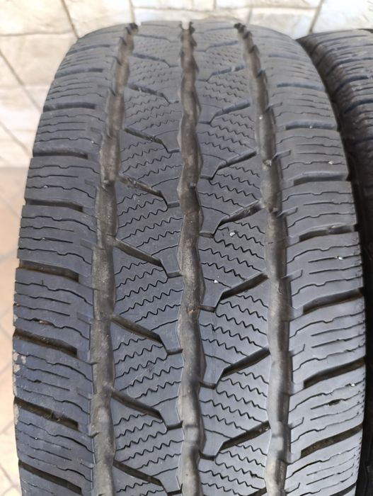 Зимни гуми Continental 235/65/16 C dot 2023