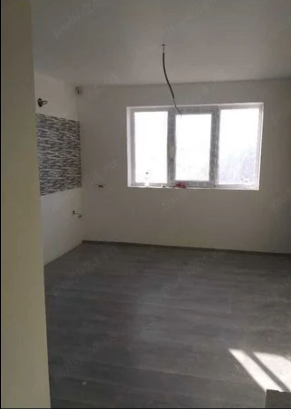 Vând apartament la preț accesibil – ideal pentru familie!*