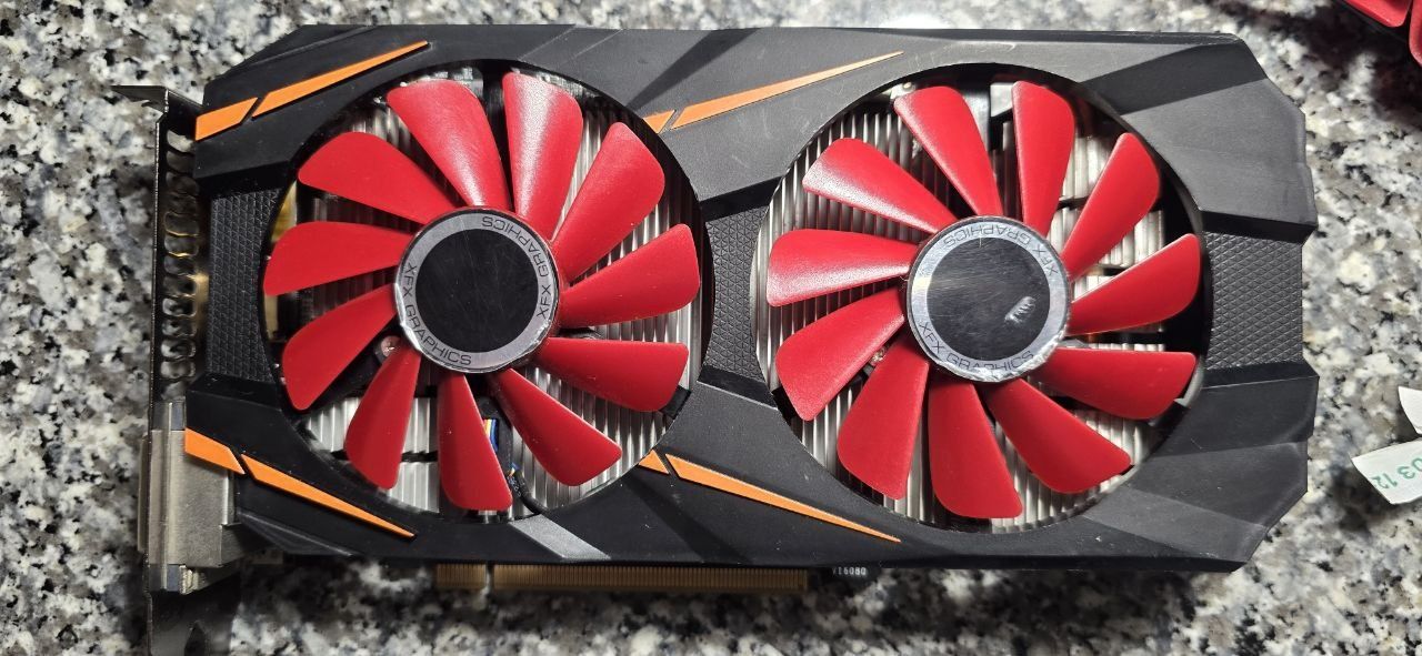 Видеокарта Gigabyte gtx  1060 6gb. Возможен обмен. Доставка.