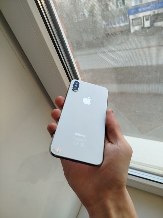 IPhone X 256GB в отличном состоянии