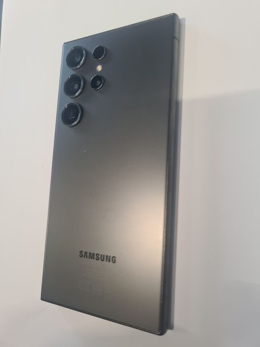 Samsung S24 Ultra 256gb, 12gb ram