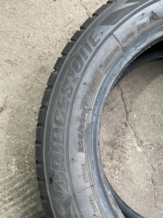 205/60/17 Bridgestone 2 бр 2023