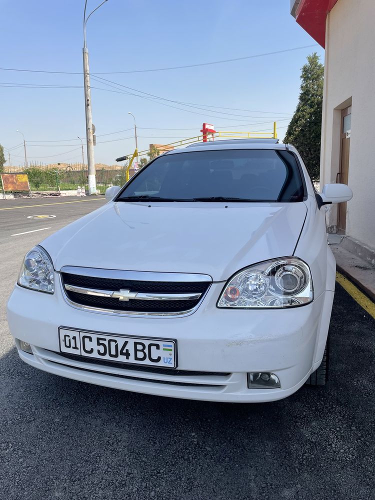 Lacetti 1.8 2009 yil sotiladi