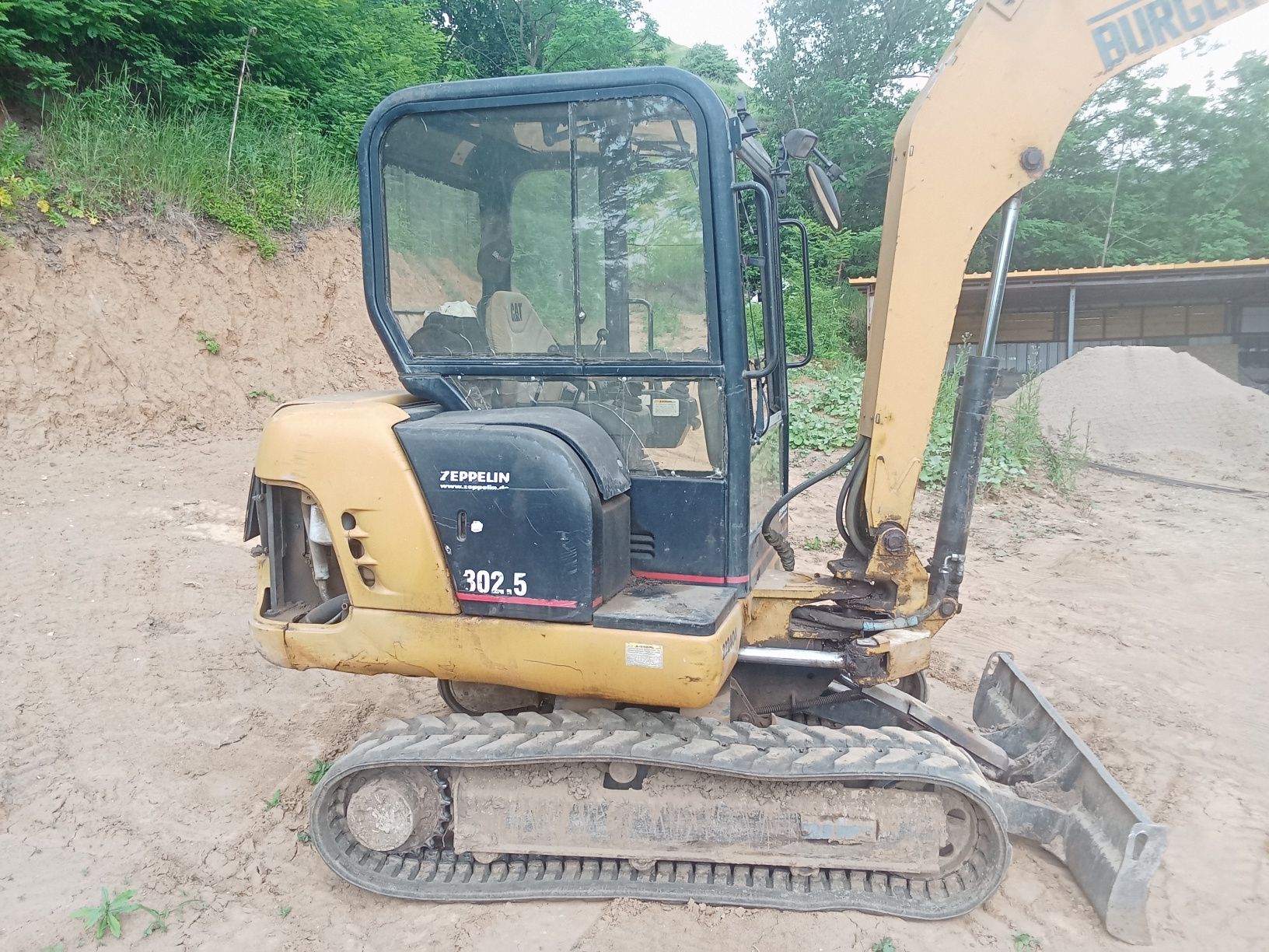 Mini excavator Caterpillar 302.5