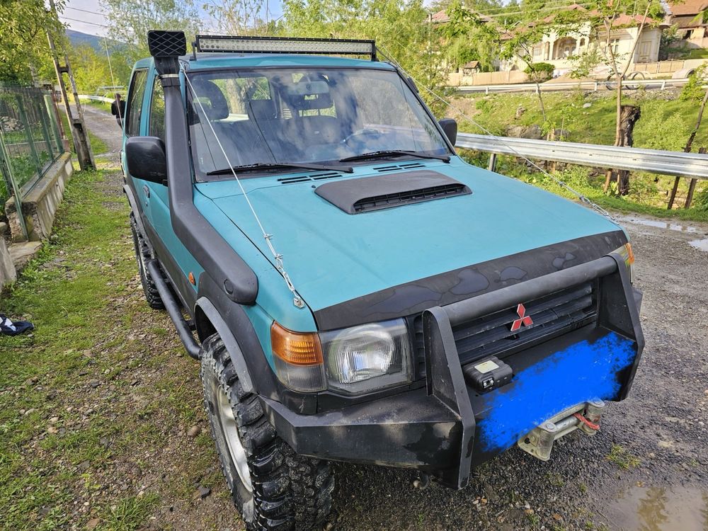 Vand Mitsubishi Pajero MK2