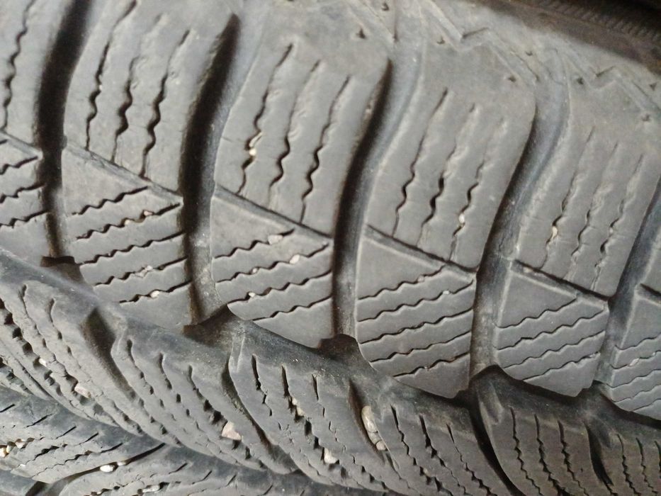 Set patru jante otel 15 inch cu cauciucuri de iarna Skoda. Iarna vine!