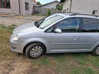 Vand   VolKswagen touran 7 locuri