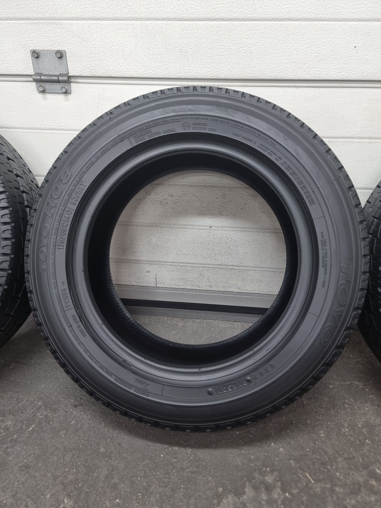 Anvelope Toyo 175 65 14C