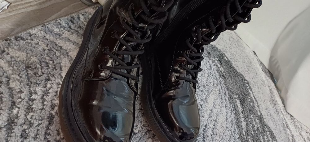 Cizme lacuite marimea 41