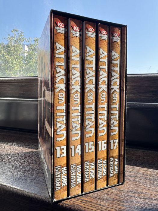 “Attack on Titan”manga bundle-season3,part1,vol.13,14,15,16,17+stories