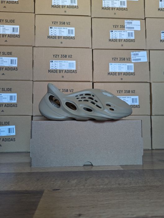 Yeezy slide & foam rnnr