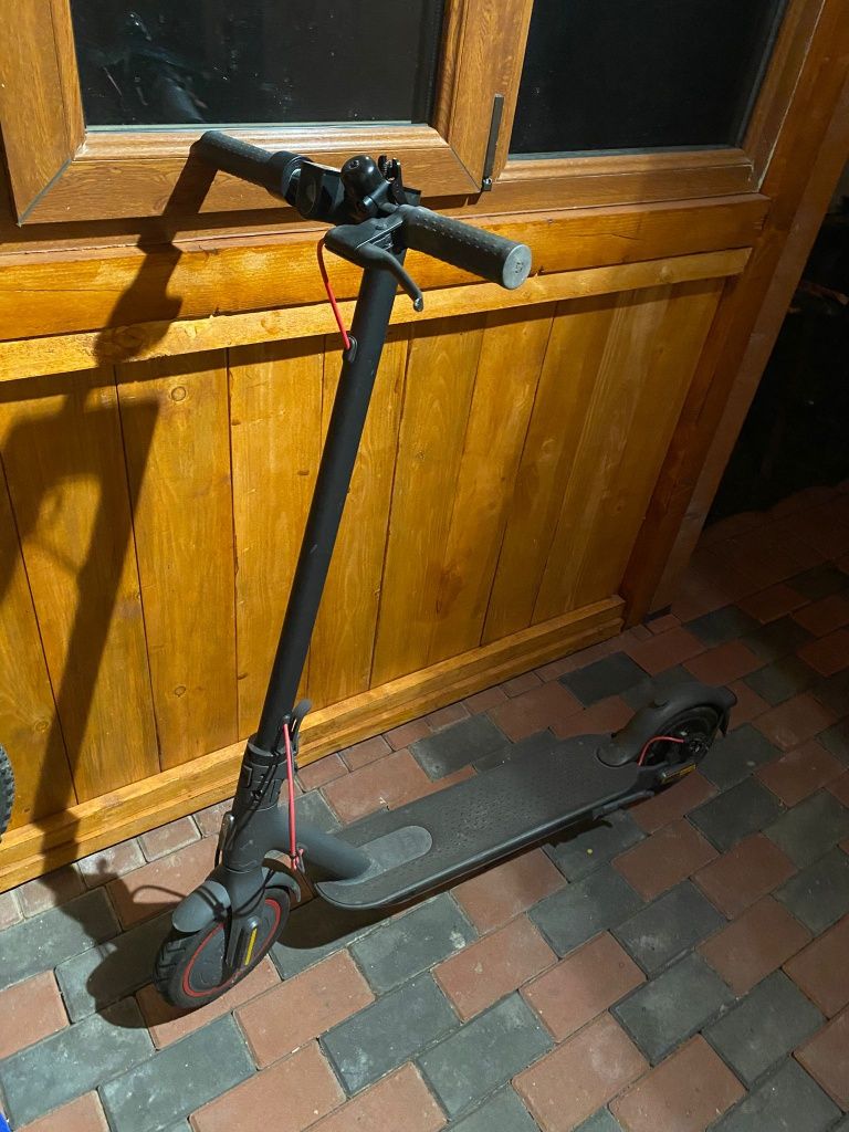 Trotineta electrica Xiaomi Mi Pro 2