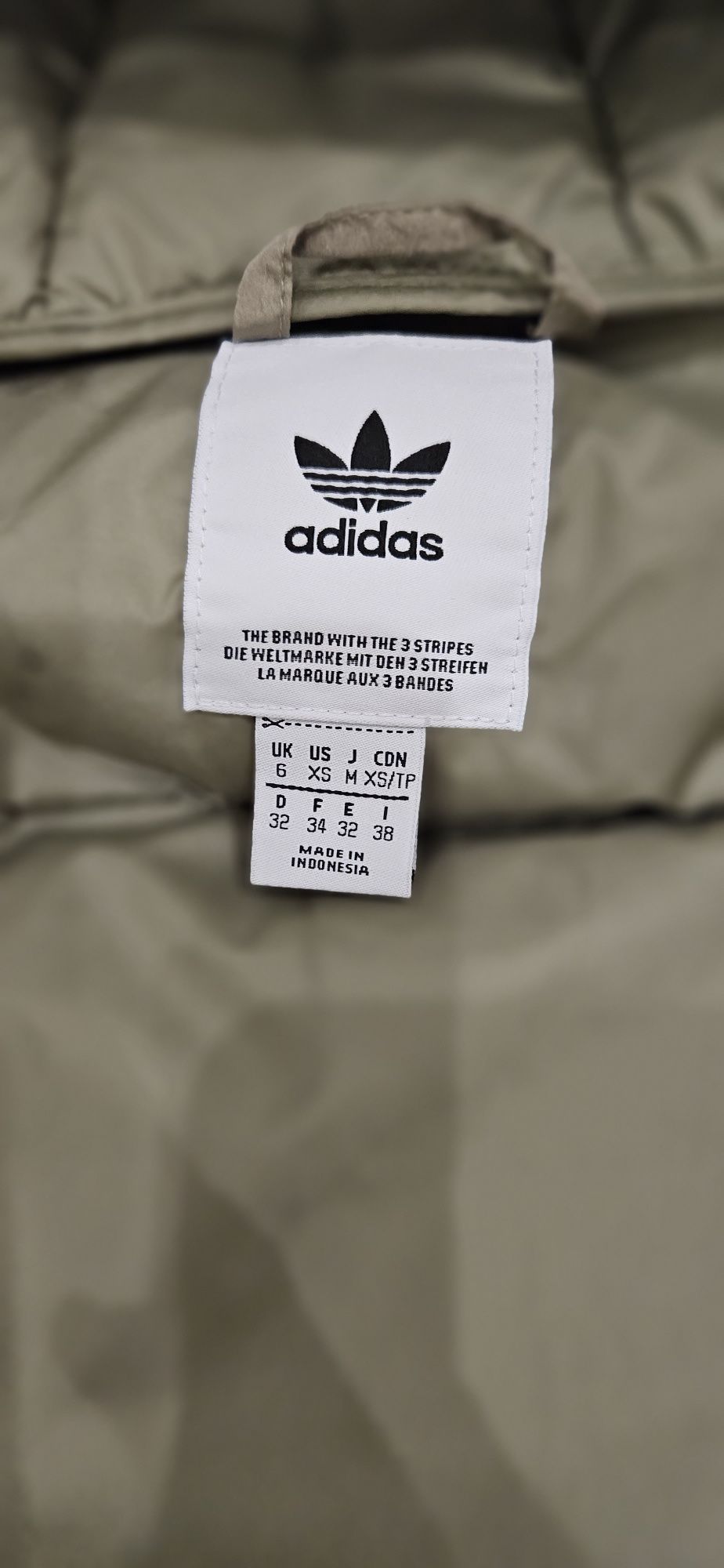 Зимно яке Adidas, размер 34 с гъши пух