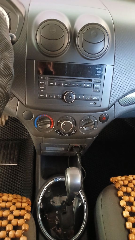 Продаётся Нексия 3 автомат.