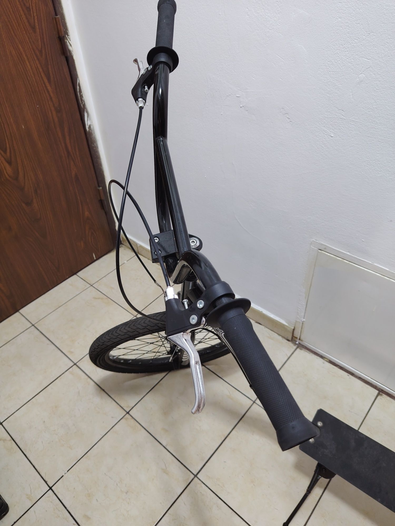 Trotineta pentru adulți