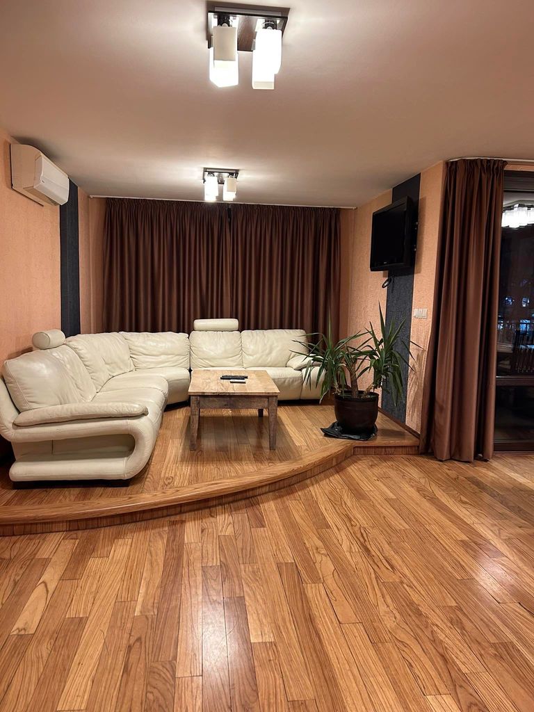 Дава се под наем Тристаен апартамент в Варна, Чаталджа - 106 кв.м за 918 € - Снимка #2