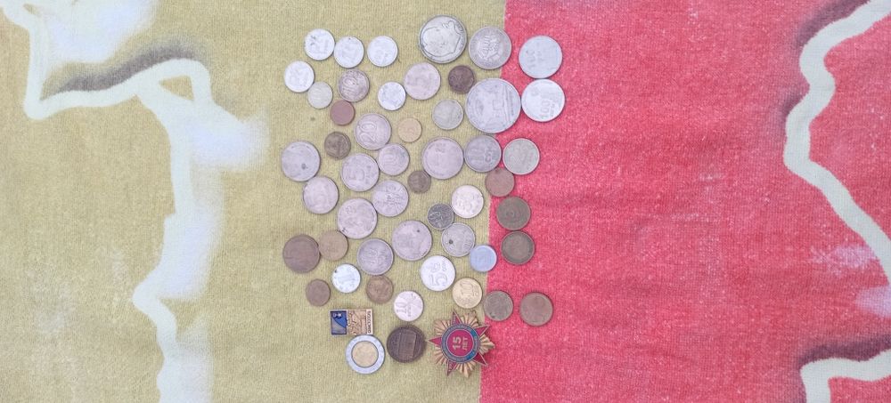 Хар хил турдаги танга ва медаллар сотилади!