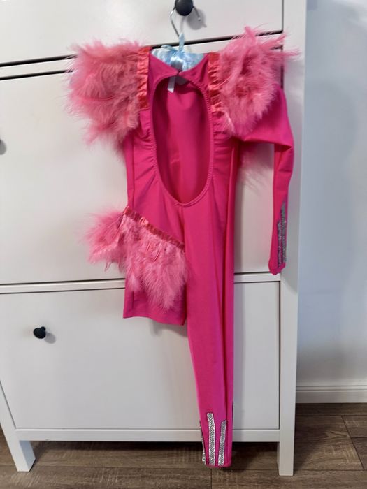 Costum dans - marime 8 ani