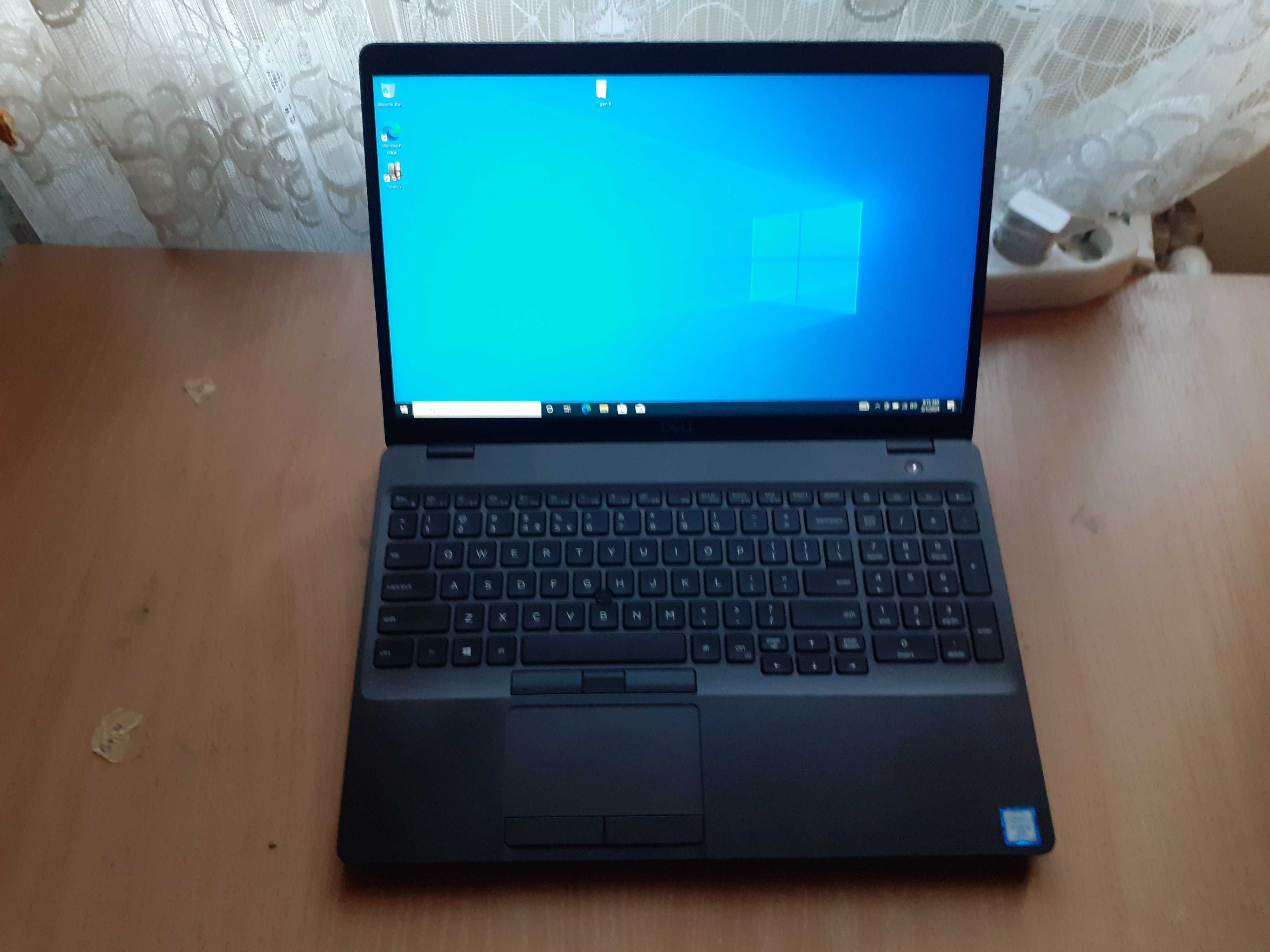 Dell 5500 I5 Gen 8 SSD M2 256 8 Gb ddr4 15.6 Full HD baterie ok