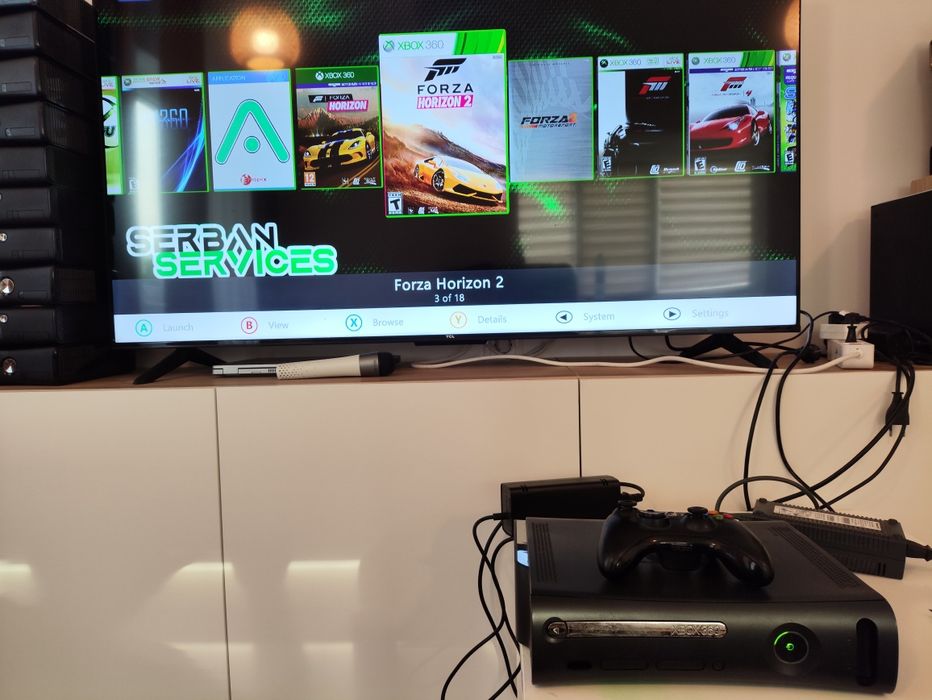 Xbox 360 modat cu 17 jocuri