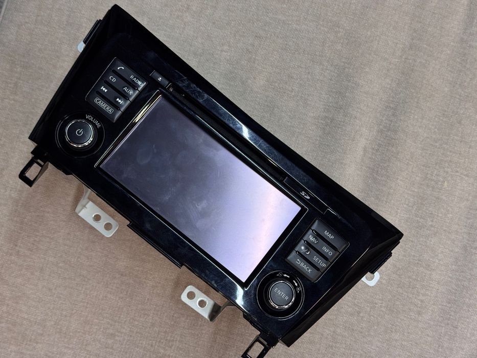 Продаю штатную магнитолу Nissan Qashqai (2018 г.)