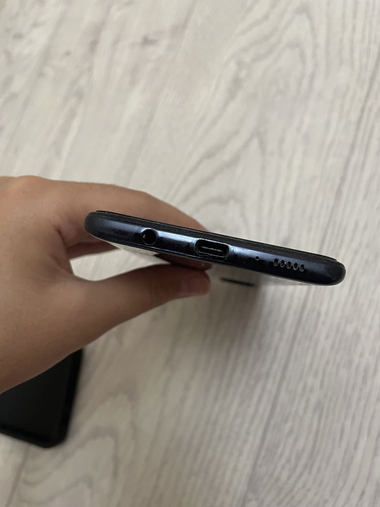 Продается телефон Galaxy A71