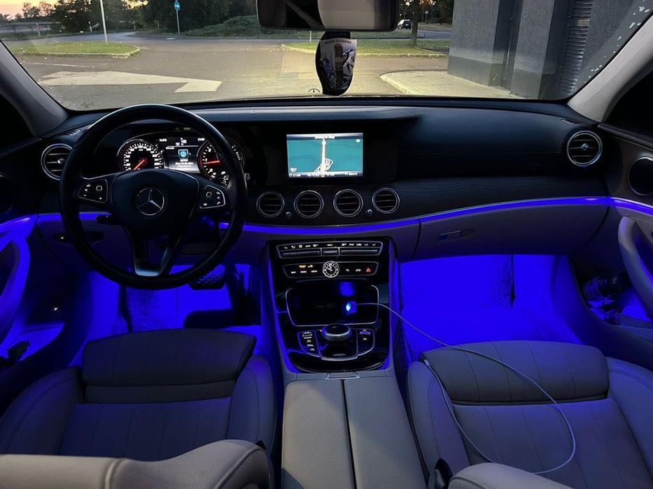 Mercedes Benz E220 Exclusive /Bussines