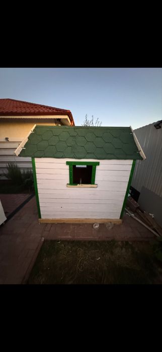 Căsuțe din lemn pentru copii personalizate