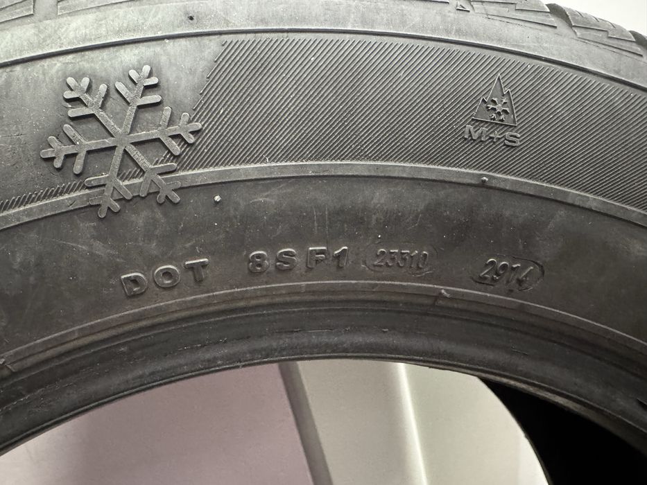 Комплект 2бр.  зимни гуми 215/60/R16 Petlas Snow Master