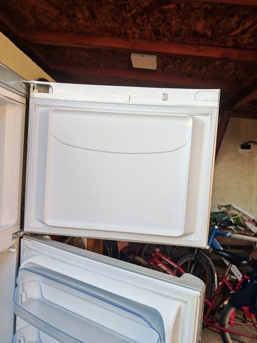Хладилник Indesit