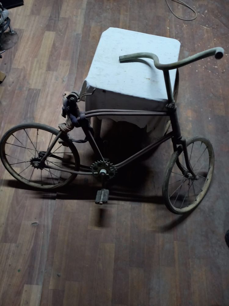 Велосипед старинный